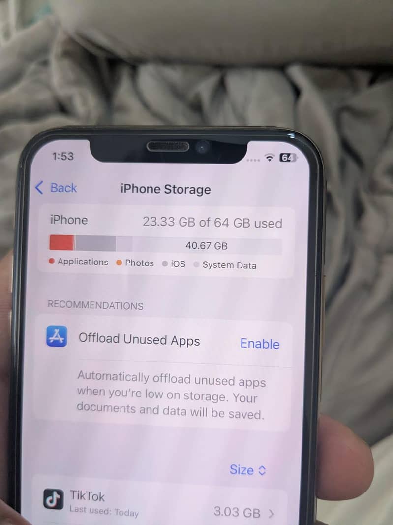 Apple iPhone XS 7