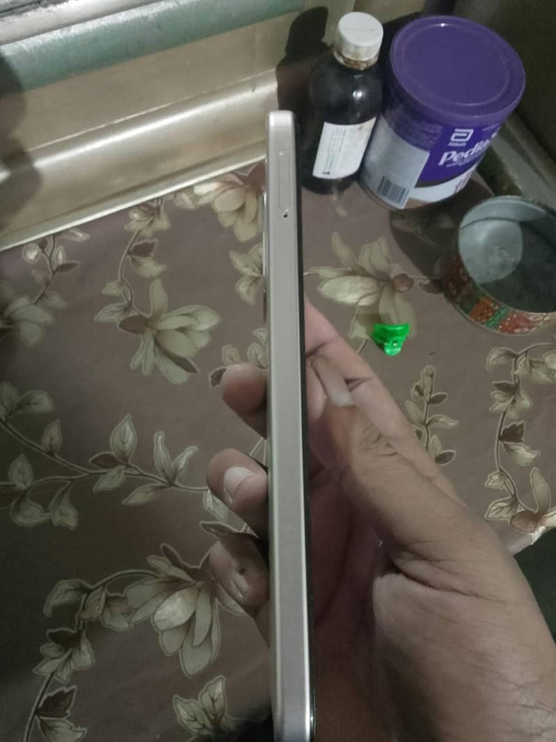 OPPO A6 6