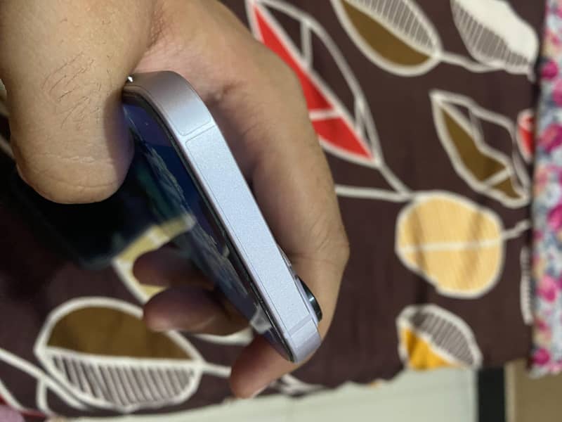 Apple iPhone 14 2
