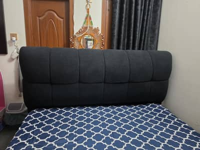 Bubble King size bed without mattress