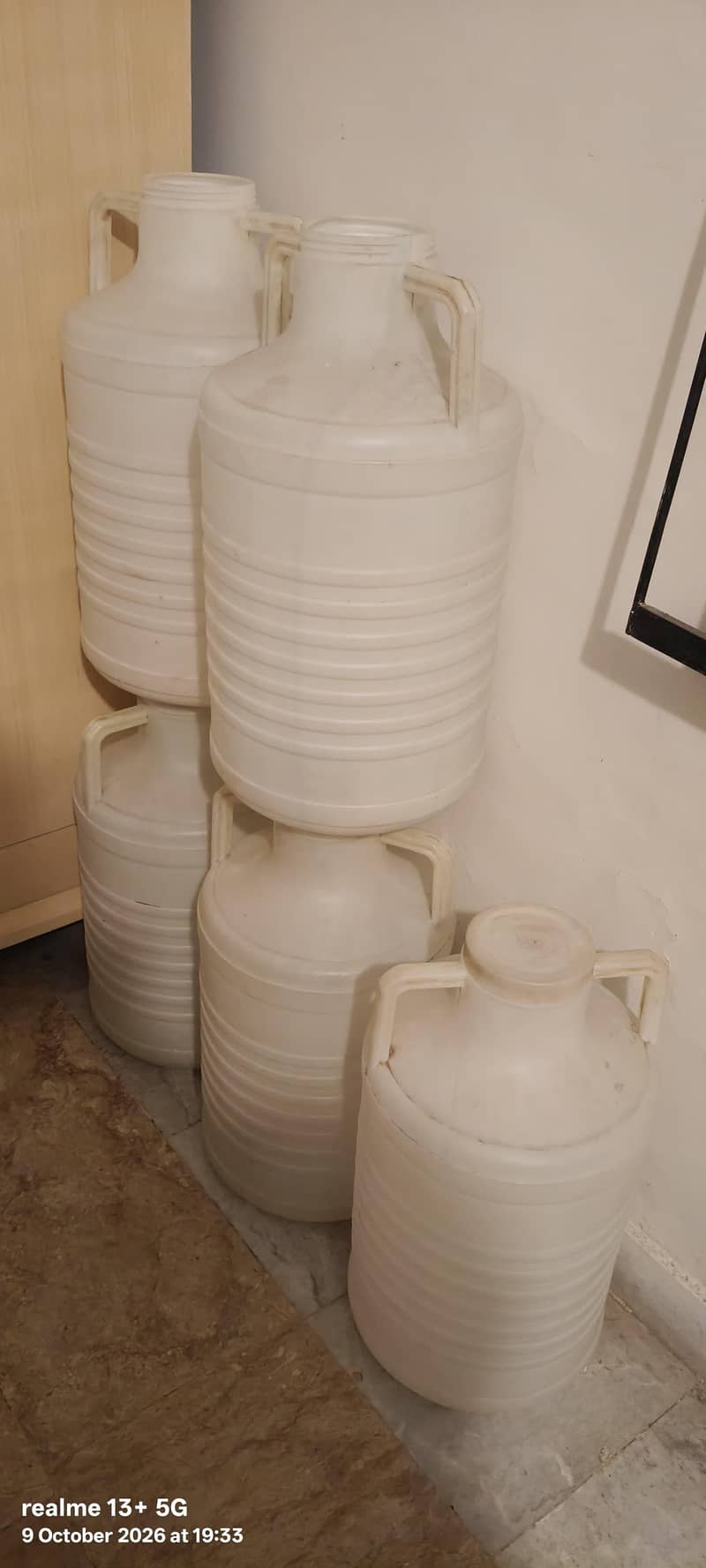 water storage cans 0