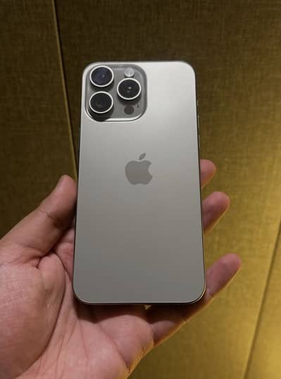Apple iPhone 15 Pro Max