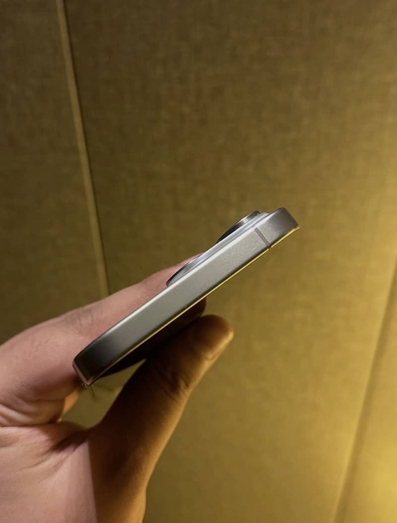 Apple iPhone 15 Pro Max 1