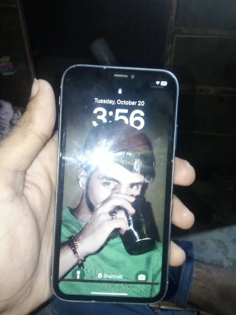 Apple iPhone XR 1