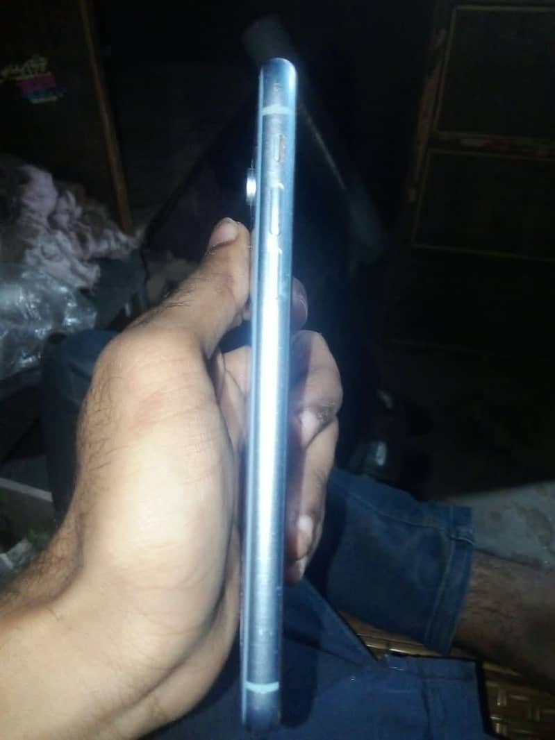 Apple iPhone XR 2
