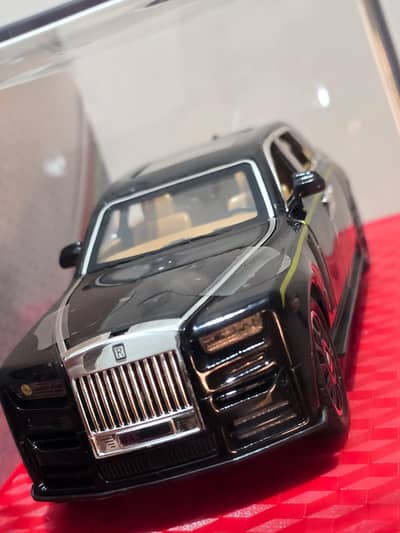 Rolls-Royce Cullinan SUV 1:24 Scale Die Cast