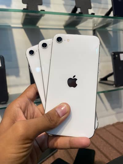 Apple iPhone SE