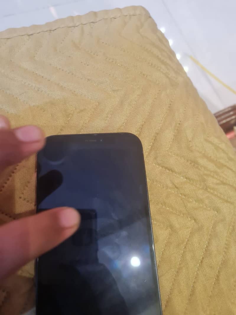 Apple iPhone 12 2