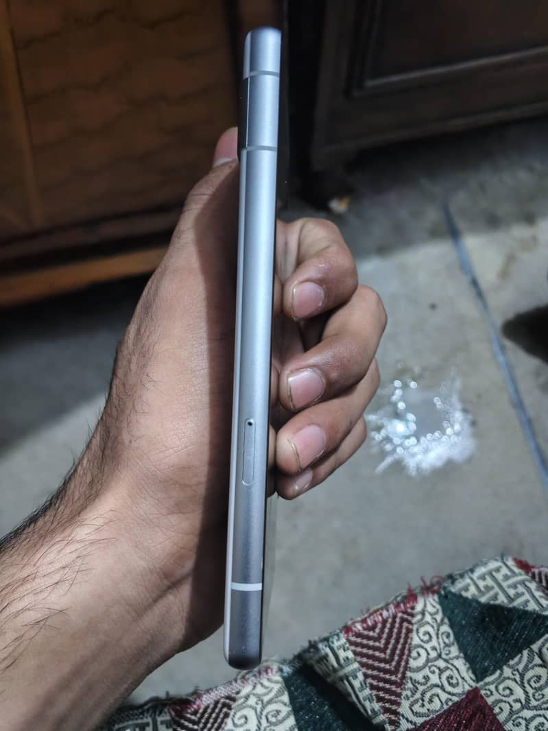 Google Pixel 7a 10/10 condition 2