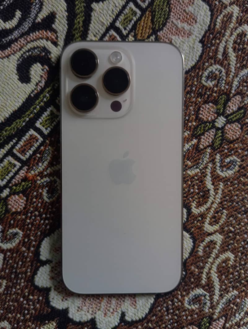 Apple iPhone 14 Pro 0