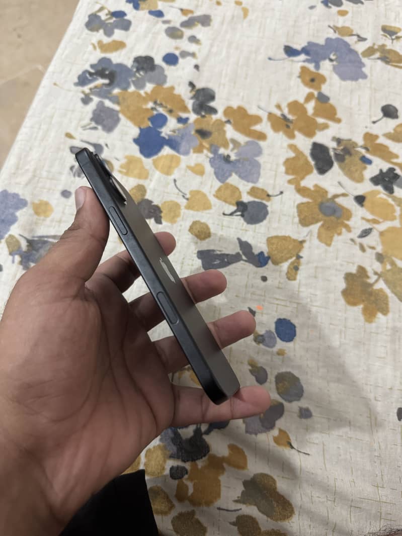 Apple iPhone 16 Plus 3