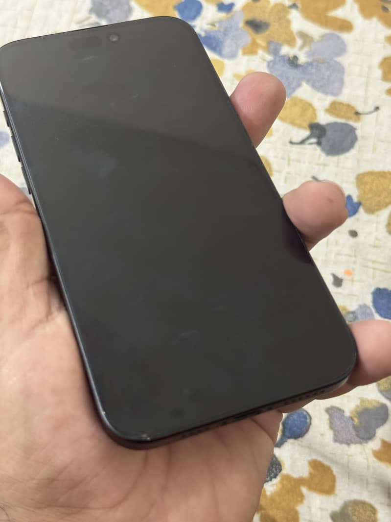 Apple iPhone 16 Plus 5