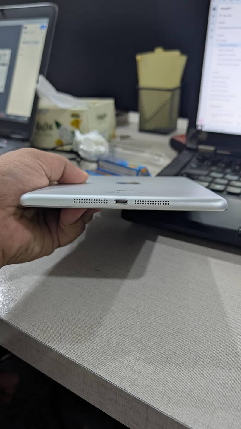 ipad mini 2 10 by 10 4