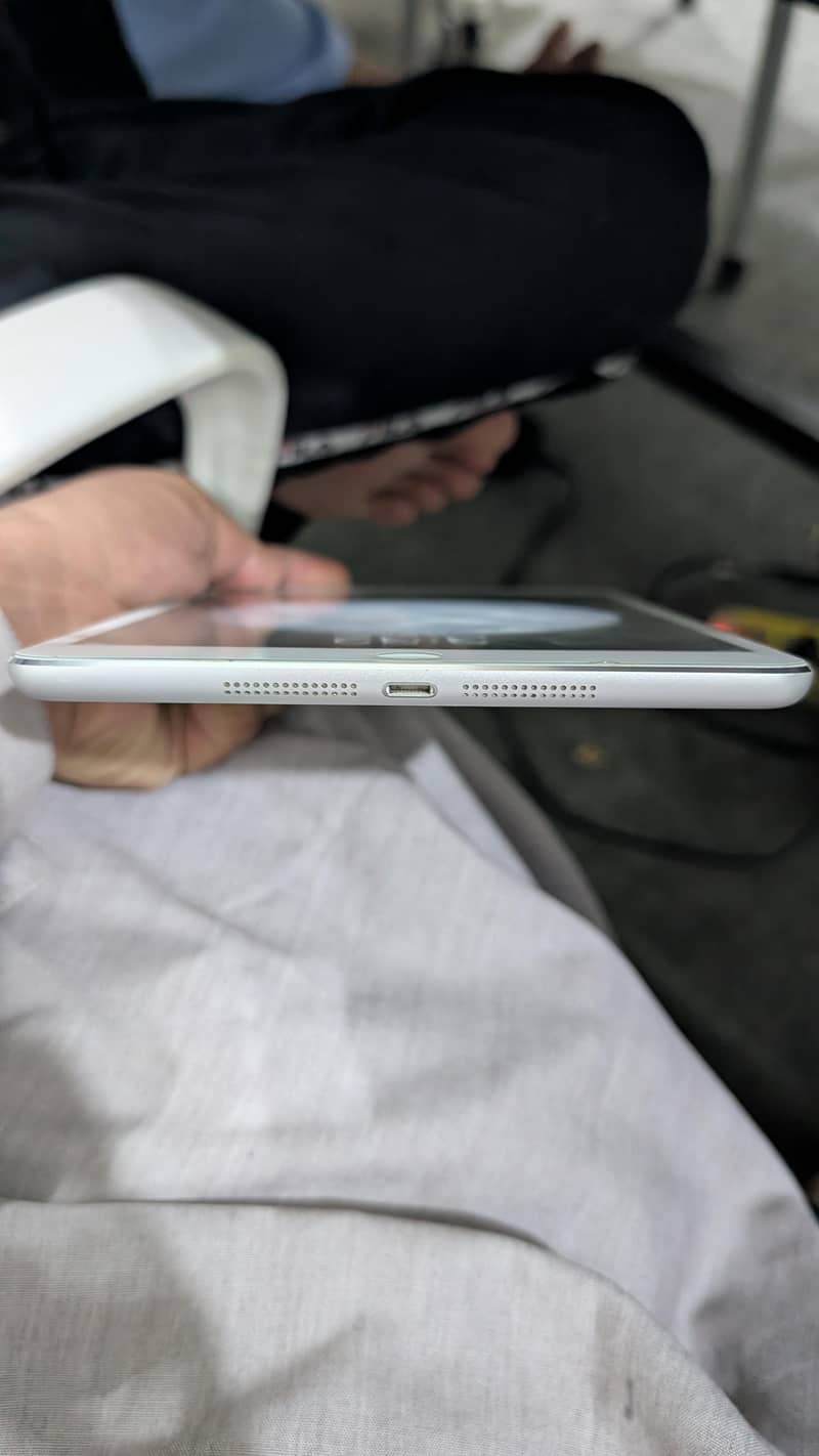 ipad mini 2 10 by 10 10