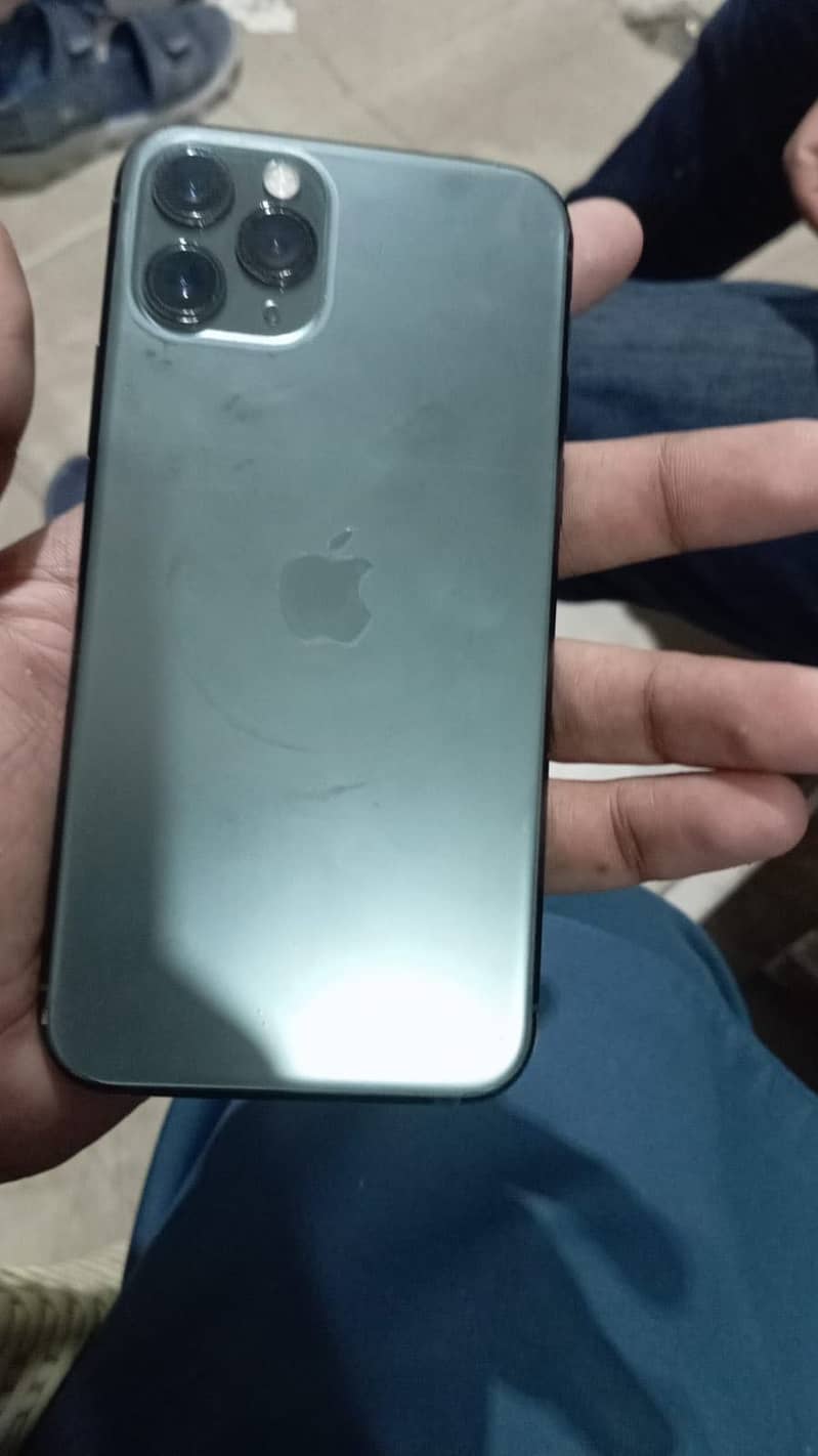 Apple iPhone 11 Pro 2