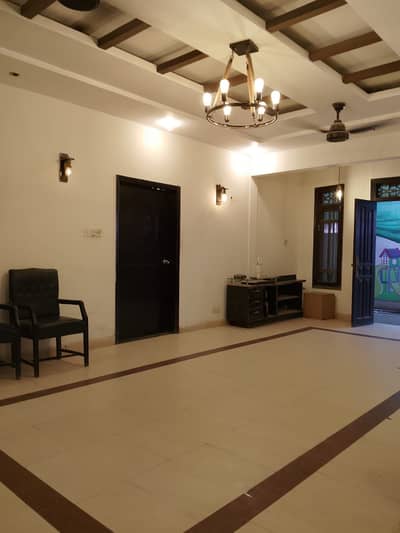 Silent Comerical Portion For Rent First Floor