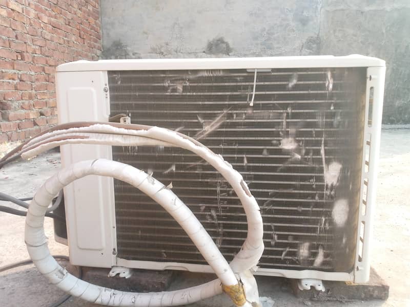 Dawlance Enercon Split Ac 2