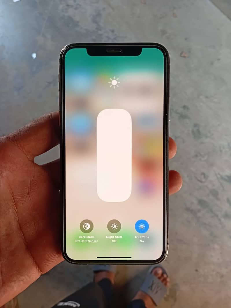 Apple iPhone XS 3