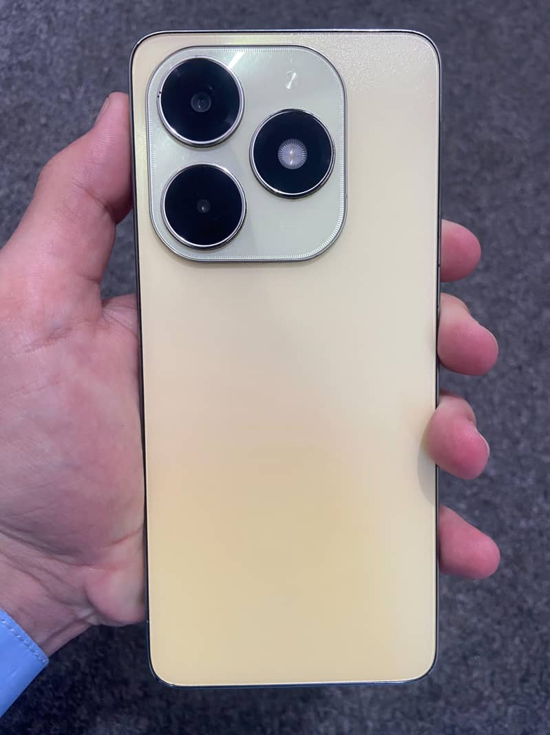 Tecno Spark 20 1