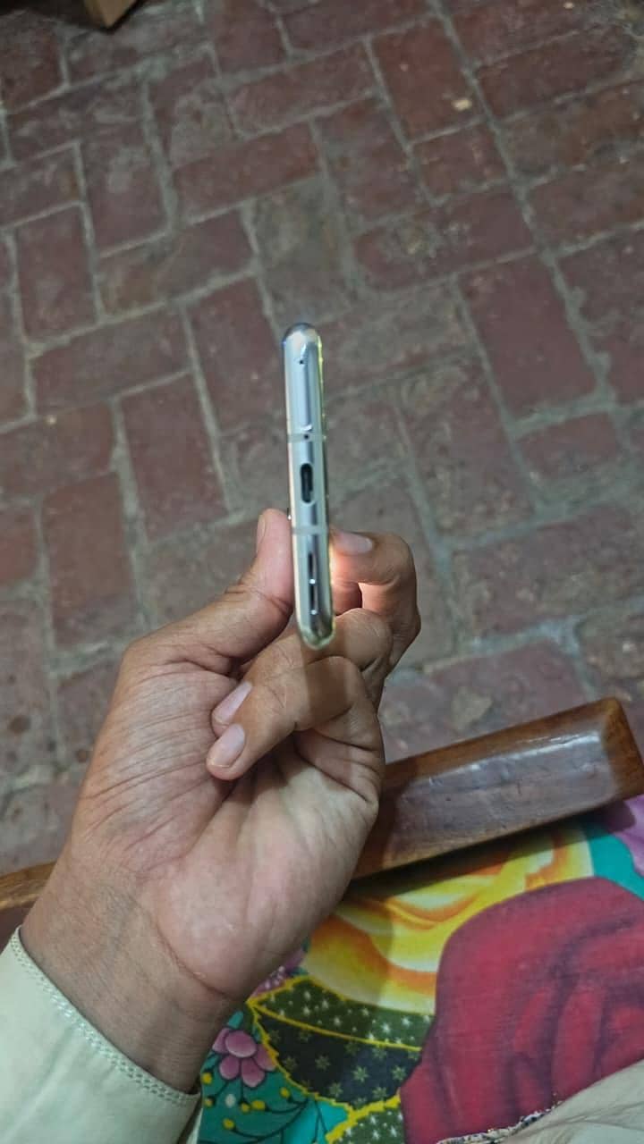 One Plus 8 5