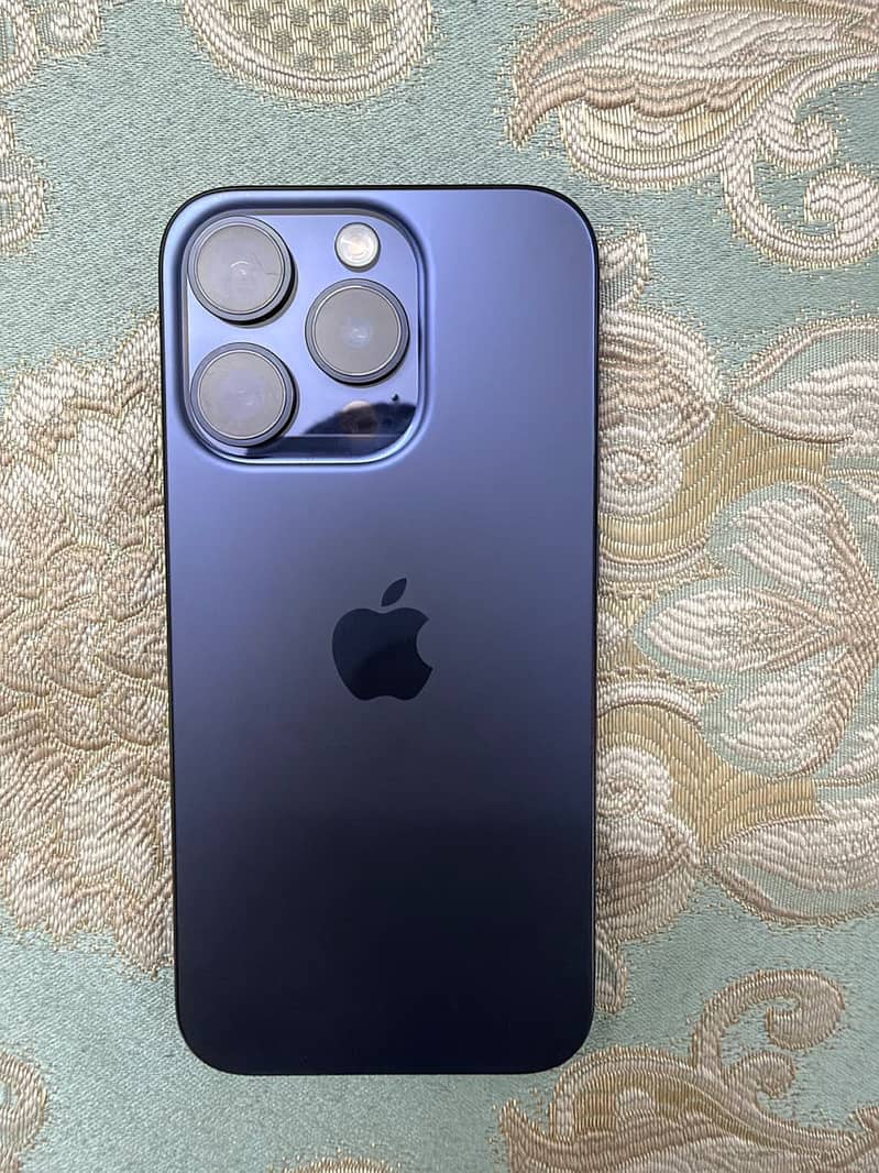 Apple iPhone 15 Pro 0