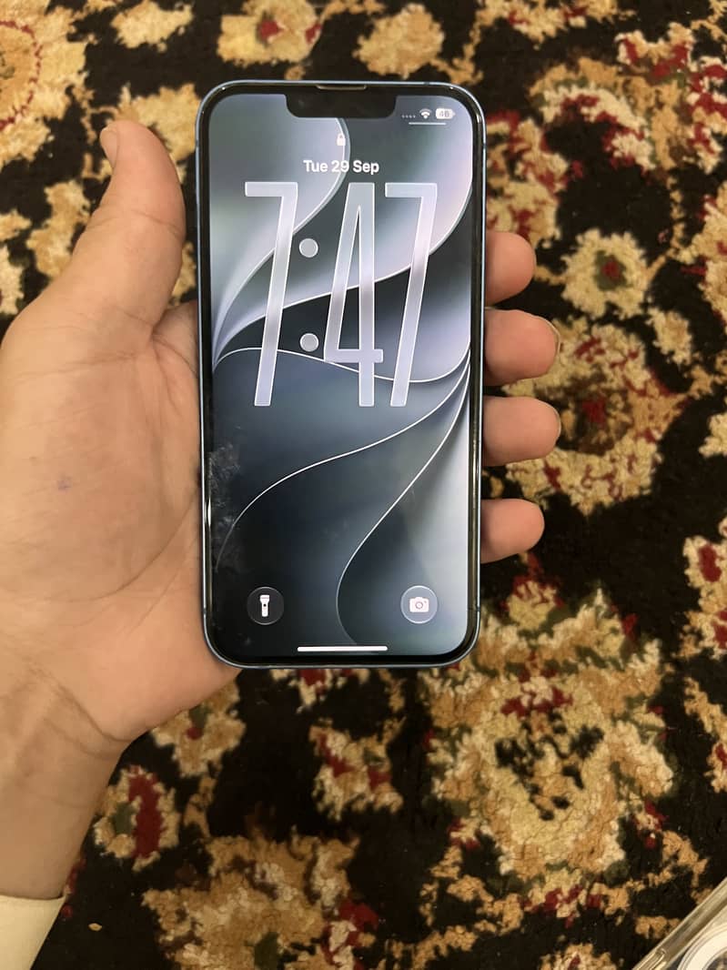 Apple iPhone 13 1