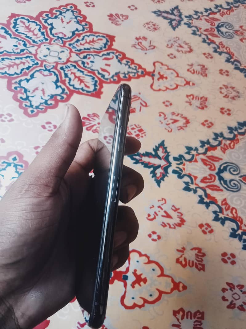 Apple iPhone X 1