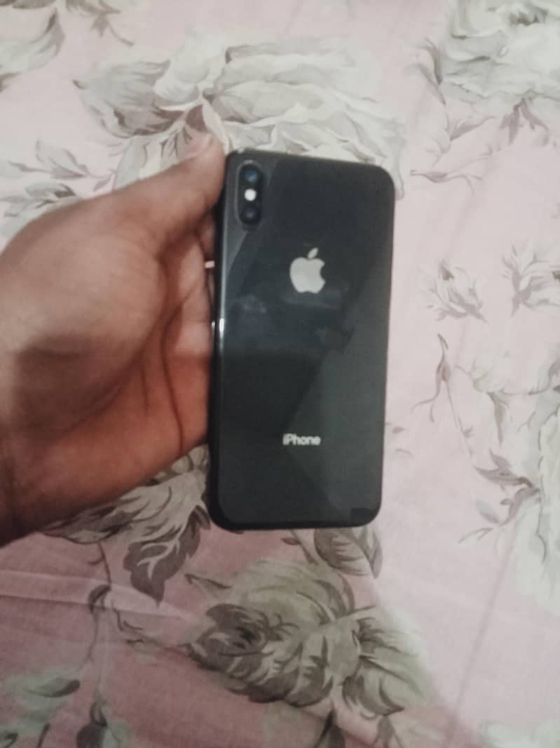 Apple iPhone X 4