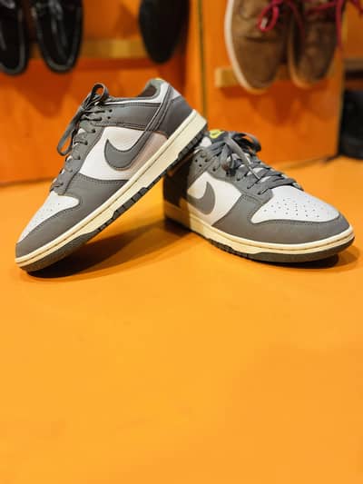 Original new balance   Uk 9 number euro 43 size  Pakistan delivery