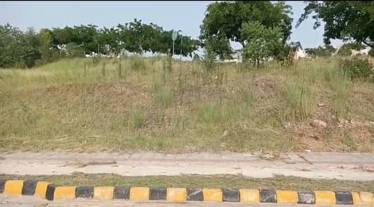 DHA Phase 5 Sector C 2nd Avenue Corner 18 Marla Residential Plot For Sale