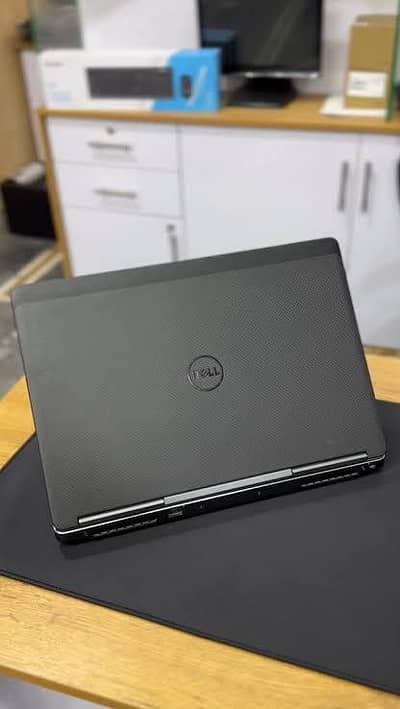 Dell precision 7520