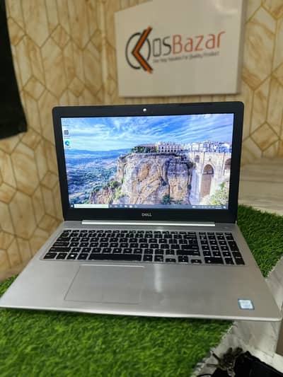 Dell Inspiron 5570 intel Core i5 8th Generation Touch Screen Laptop