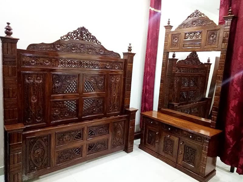 Stylish Chinoti Bed & Dressing Table 3