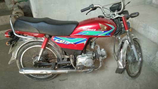 HONDA CD70 2017 MODEL like new