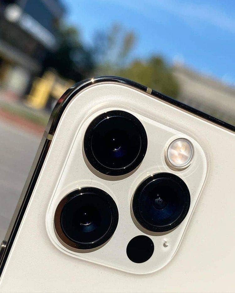 Apple iPhone 12 Pro Max 5