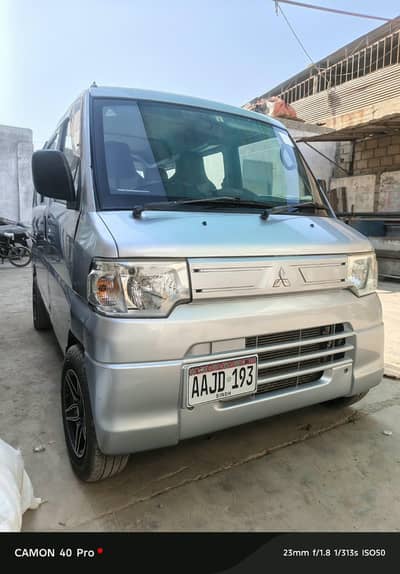 Mitsubishi Minicab (2012) model