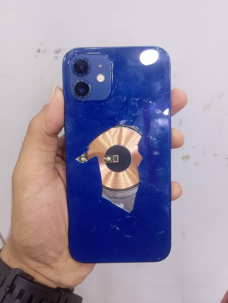 Apple iPhone 12 1