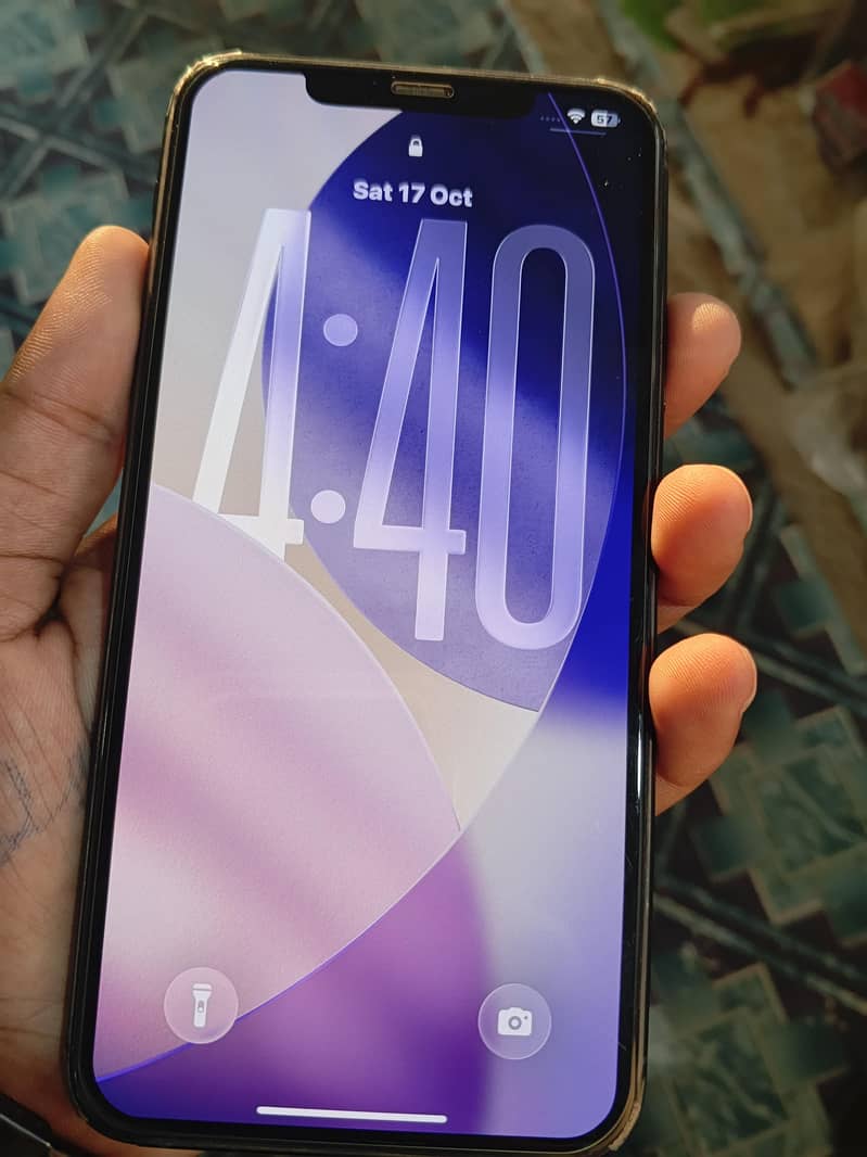 Apple iPhone 11 Pro Max 1