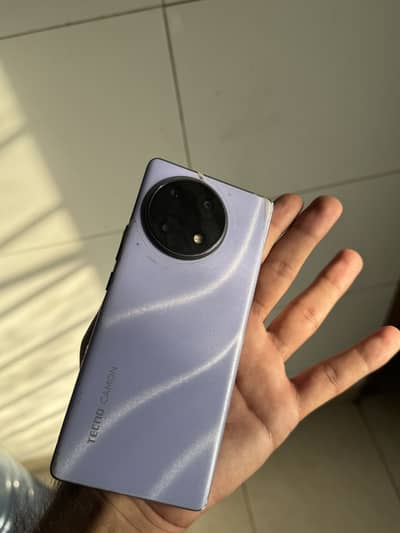 Tecno CAMON 30S with Box