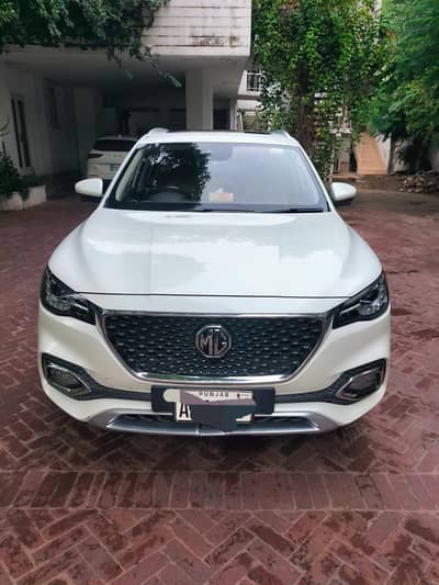 MG HS 2021