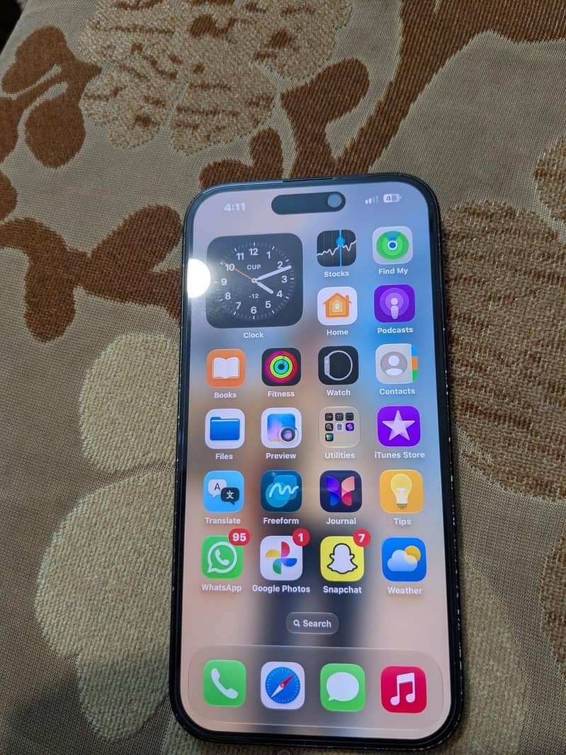 Apple iPhone 15 5