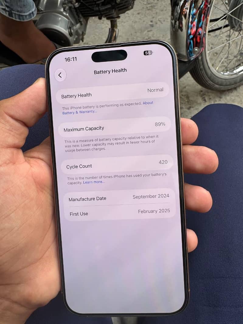 iPhone 16 Pro Max 5