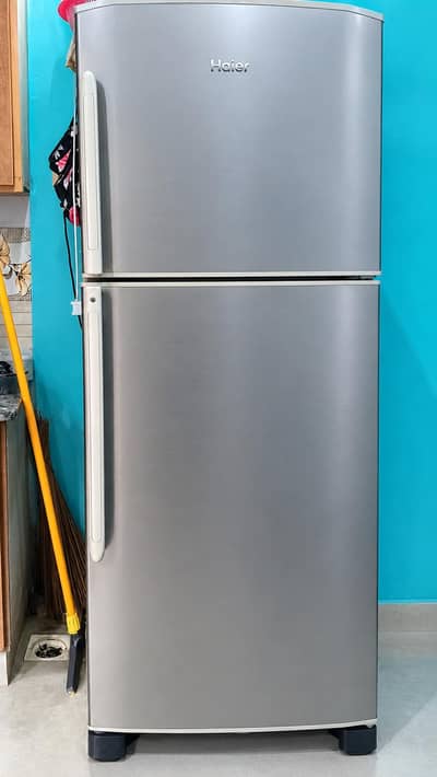 2 door fridge neat condition