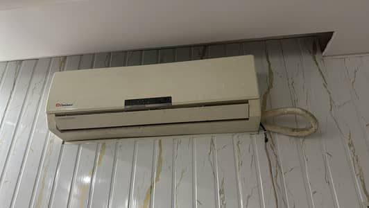 1 ton Dawlance AC non-inverter