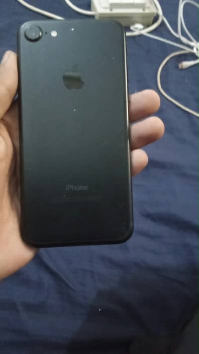 Apple iPhone 7 Exchange accepted with iphone only