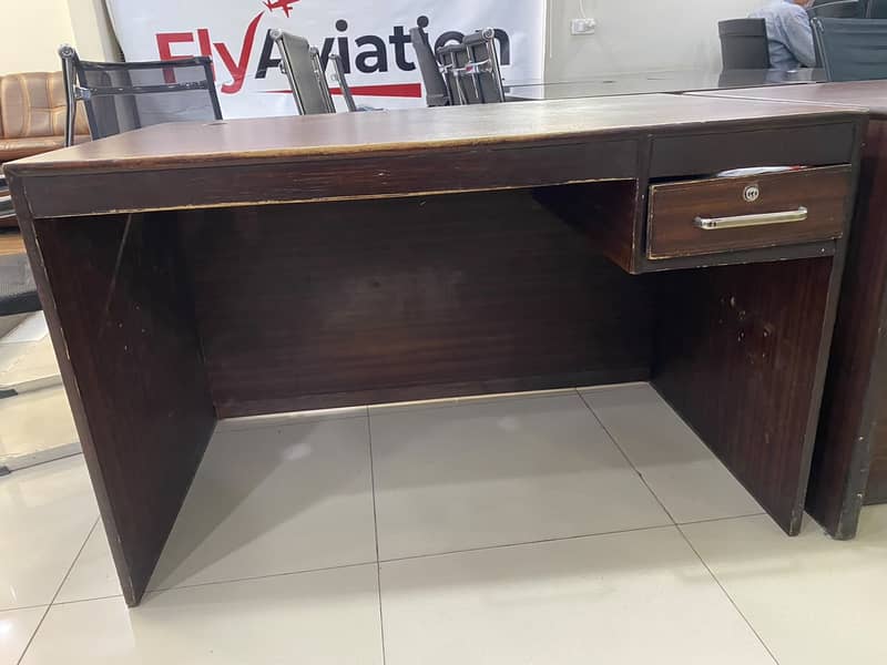Office Table 0