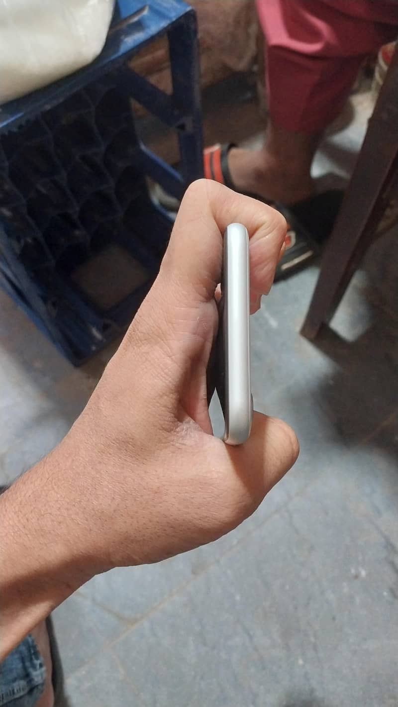 Apple iPhone SE 1