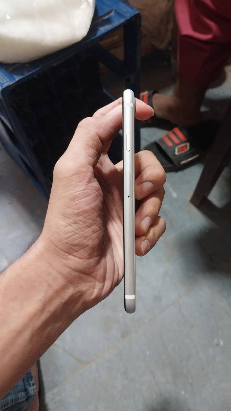 Apple iPhone SE 2