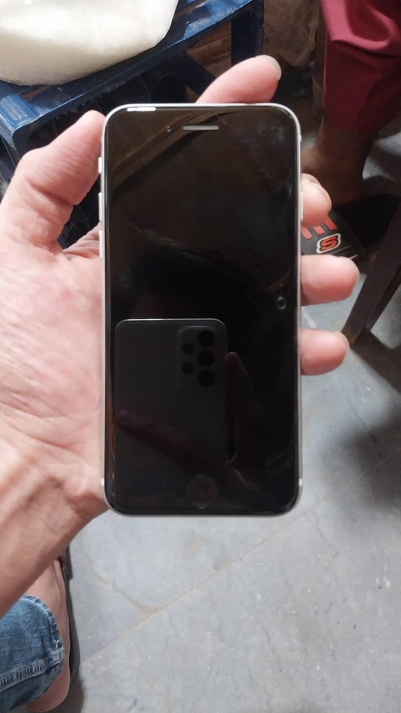 Apple iPhone SE 5