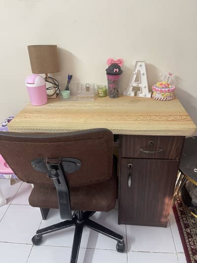 Computer Table with Chair